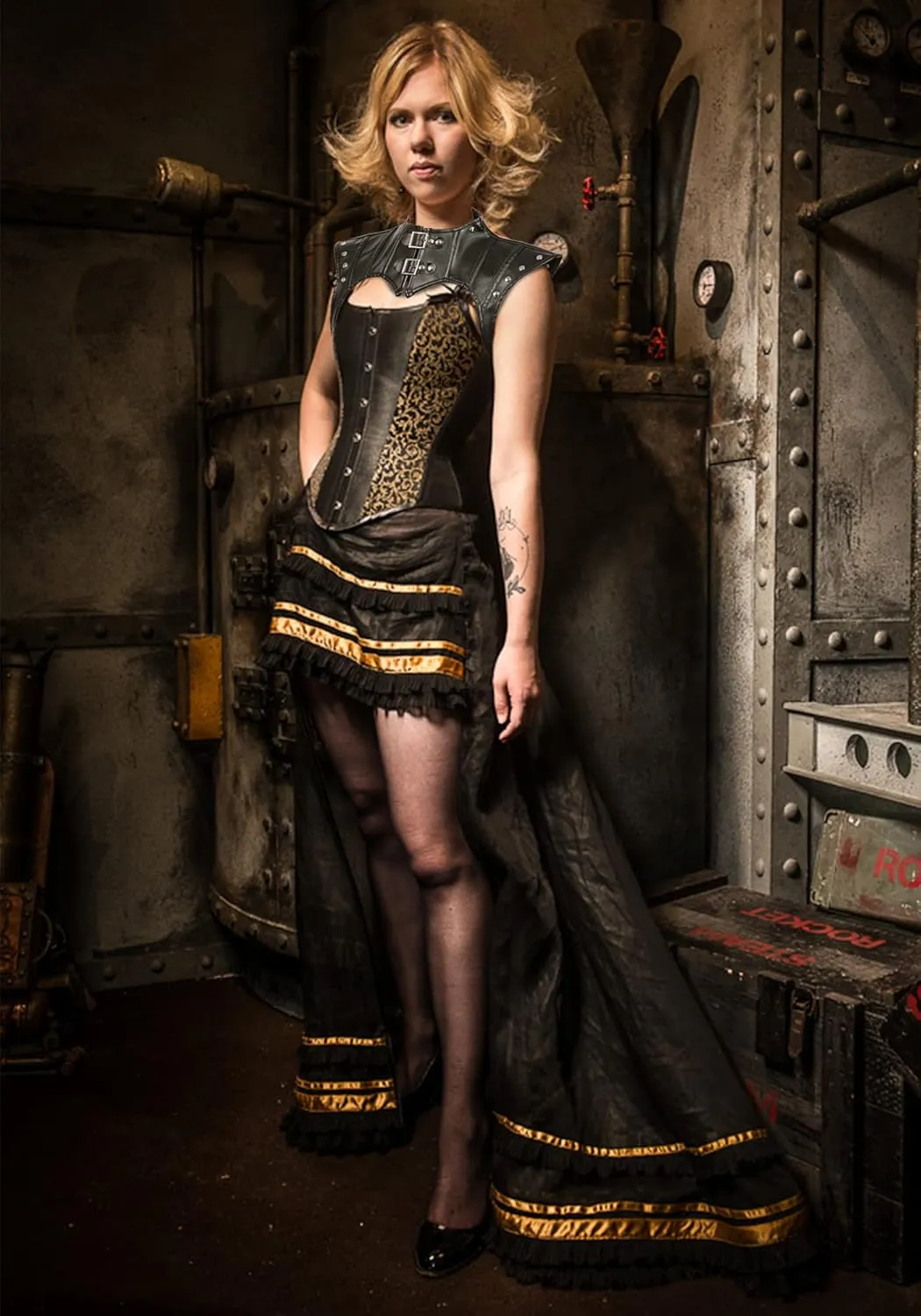 KUOIN Women's Gothic Shoulder Armor Harness with Rivets Leather Jacket Steampunk Shrug Corset Costume