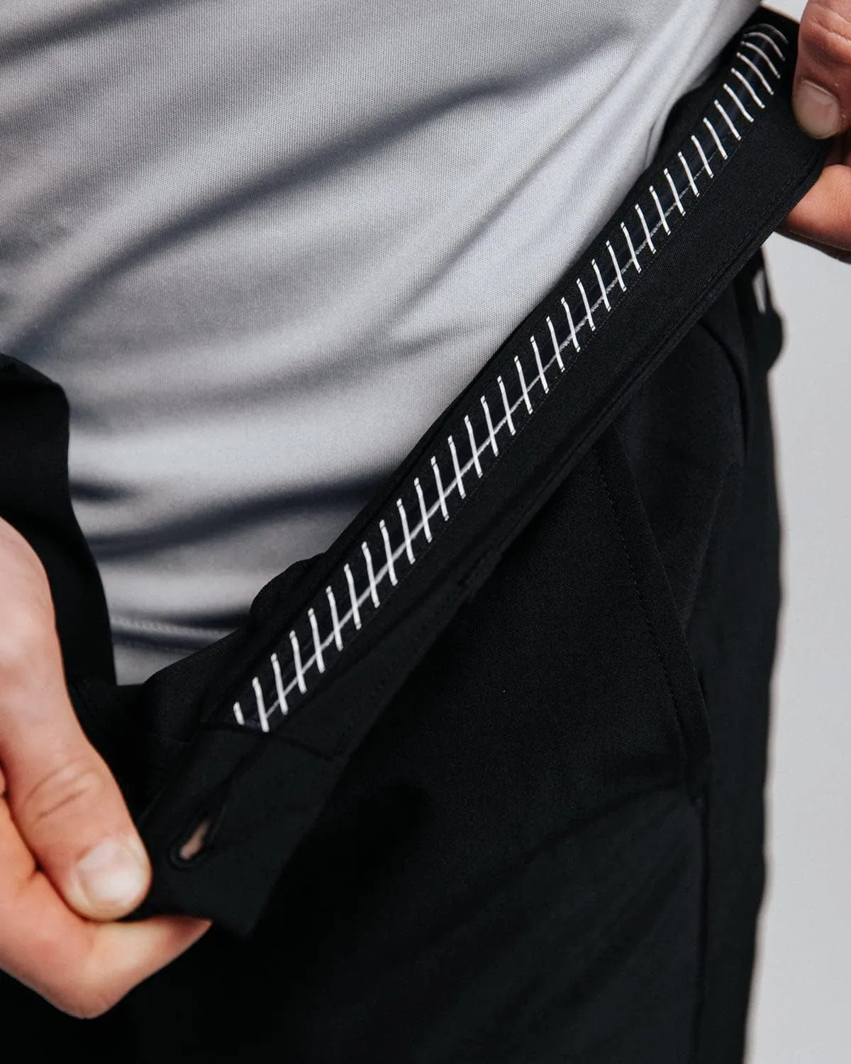 Primo Golf Jogger, Lightweight Four-Way Stretch Golf Pant, 4 Pockets, Inner Gel Waistband, Elastic Zipper Ankles
